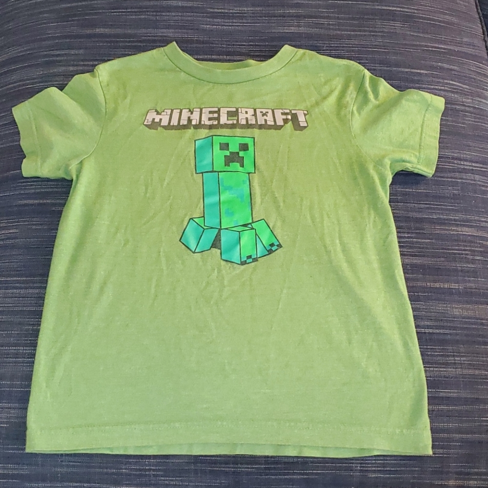 Boy's Old Navy Minecraft tee shirt